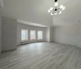 Geniş otaq, Badam Apartments mənzili